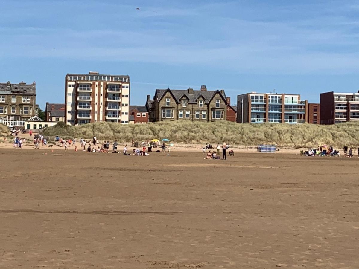 Beach View - SEA VIEWS Lytham St Annes Exterior foto